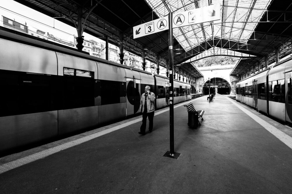How to use the Paris Metro in 2026?
