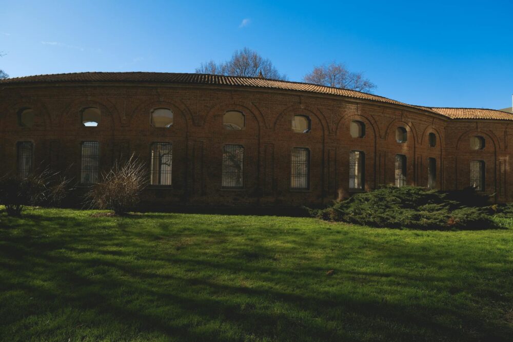 How to visit the Hôtel d'Assézat in Toulouse?