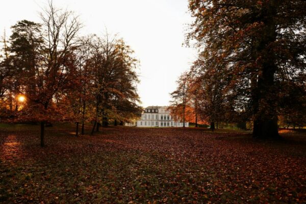 Is autumn a good time to visit Paris?
