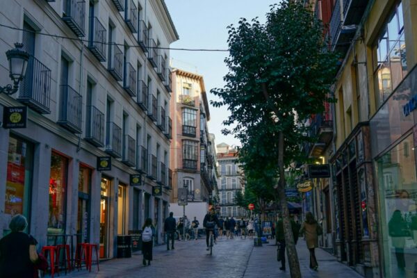Is El Rastro market worth visiting?