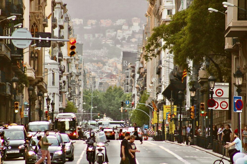 Is it necessary to rent a car in Barcelona in spring?