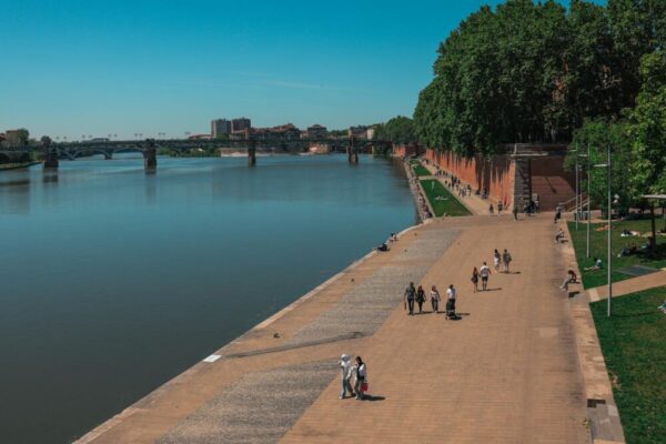 Is Toulouse safe for tourists?