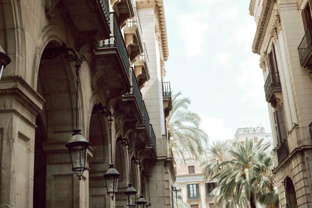 Solo travel hotels in Barcelona with 24-hour reception