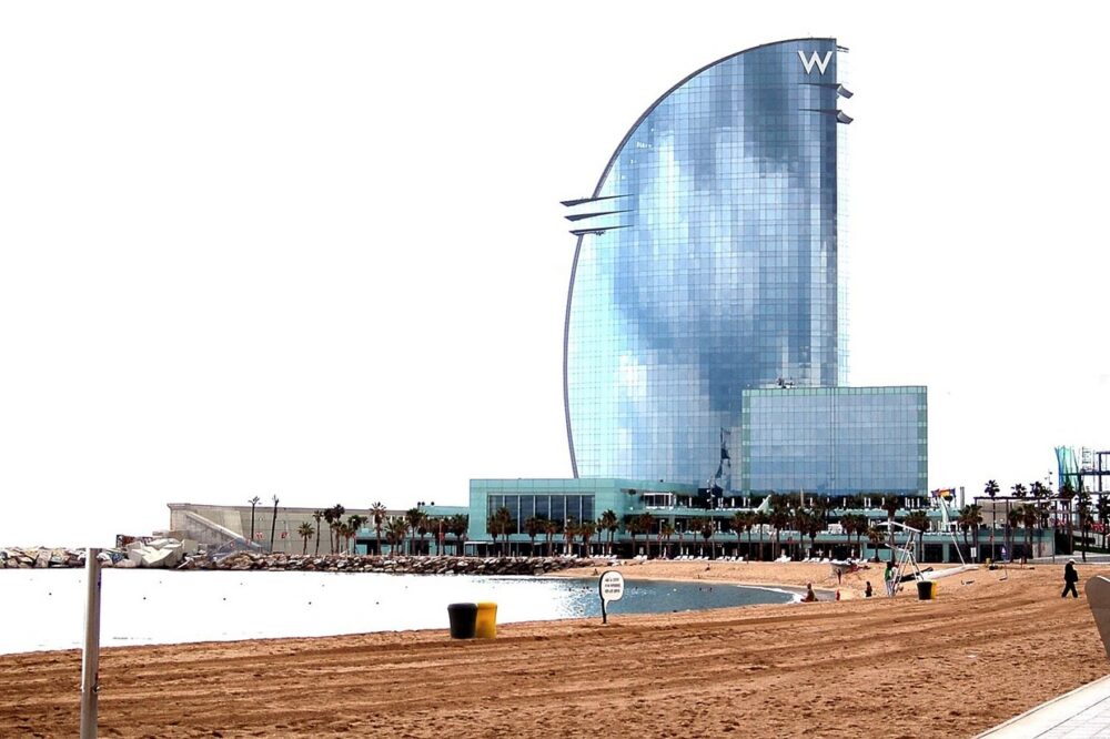 Solo travel hotels in Barcelona with a meditation room