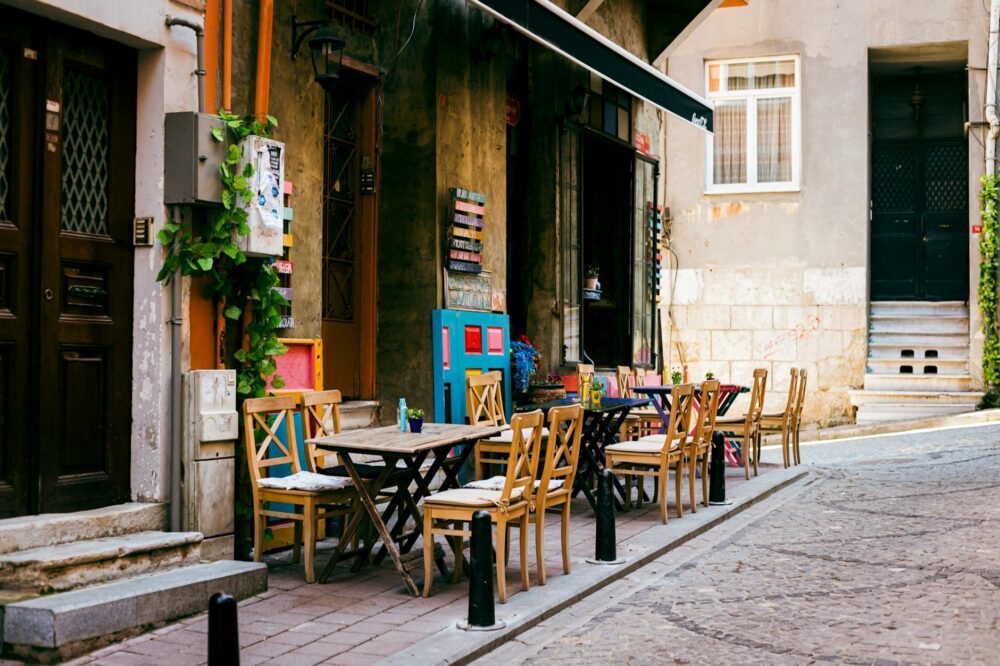 Solo travel hotels in Strasbourg with a guidebook