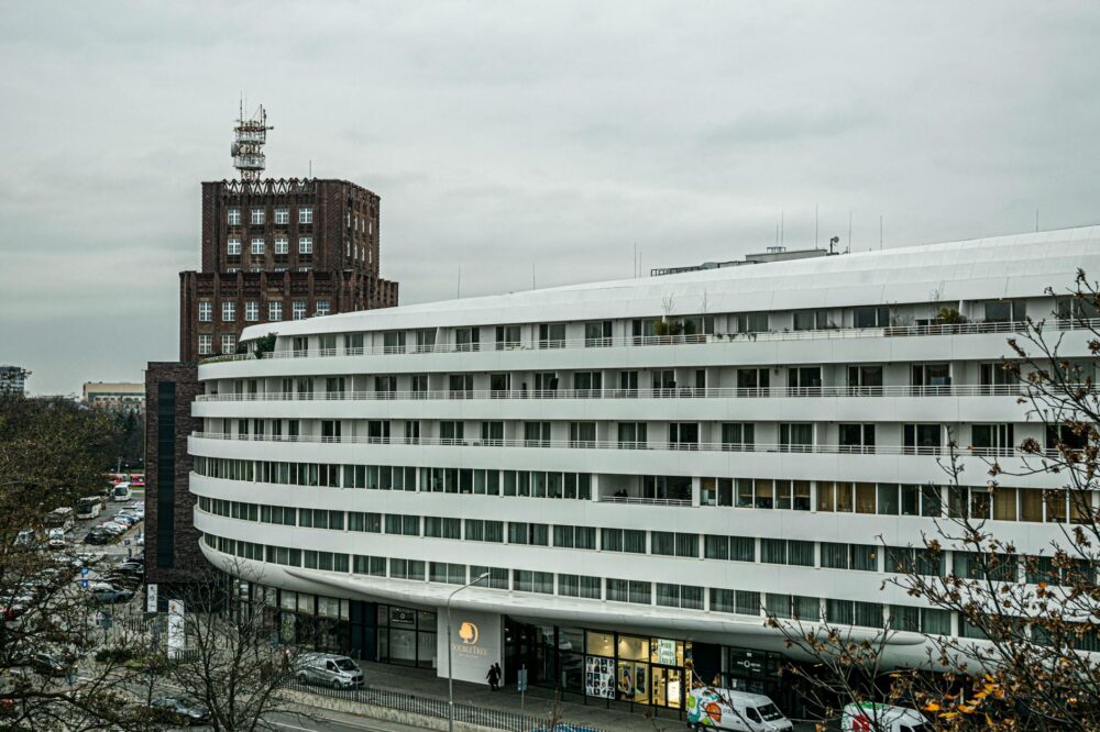 Solo travel hotels in Strasbourg with a portable speaker