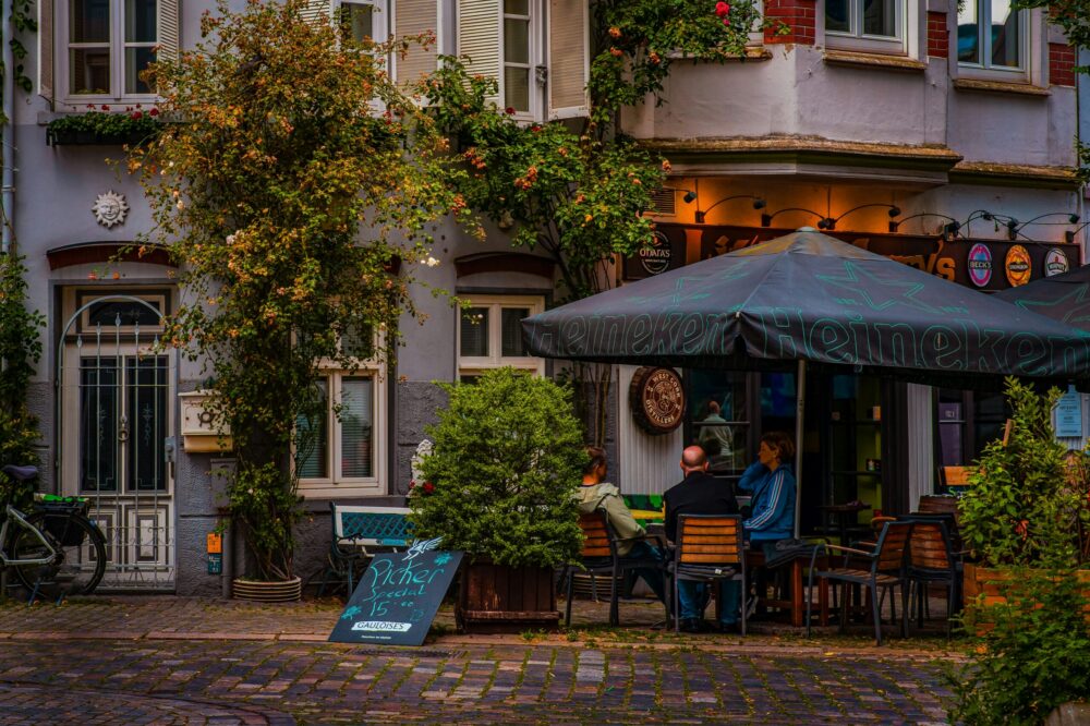 Top cafes in Nice for a romantic date in 2026