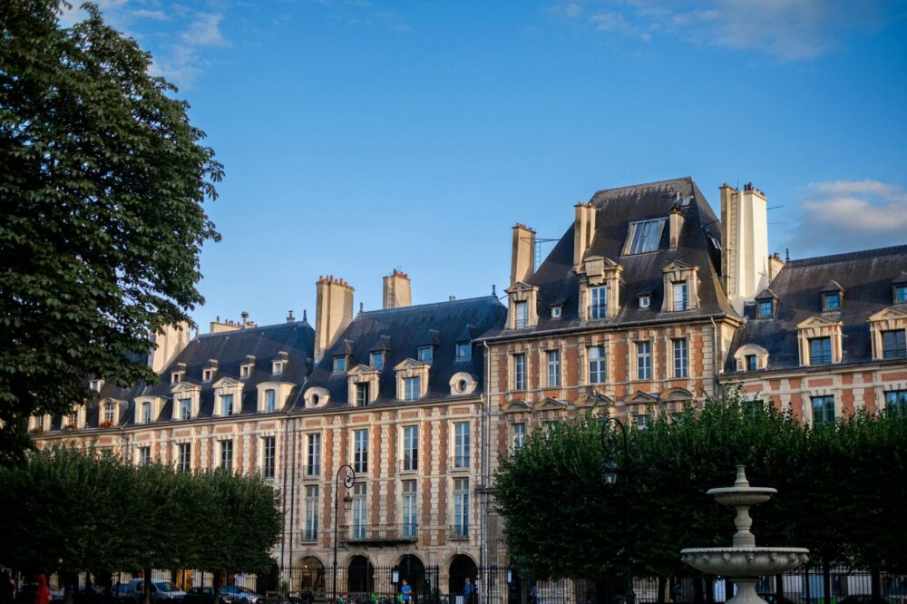 Top restaurants for a business lunch in Paris 2026