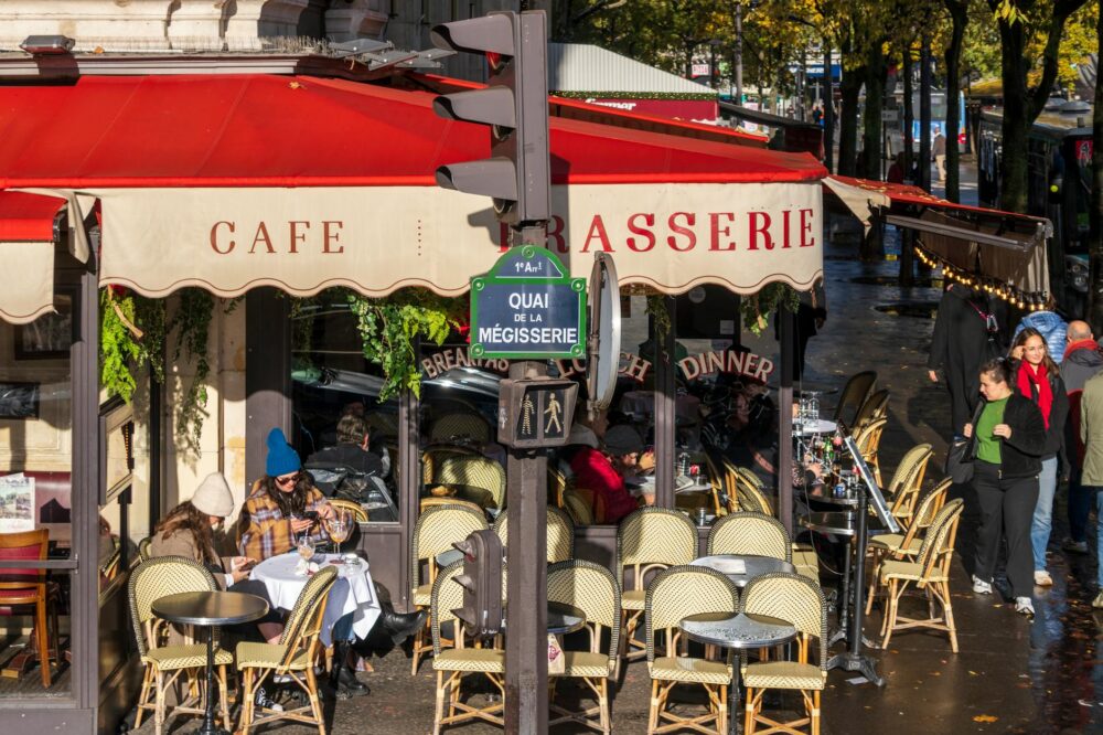 Top restaurants with a sommelier in Paris 2026