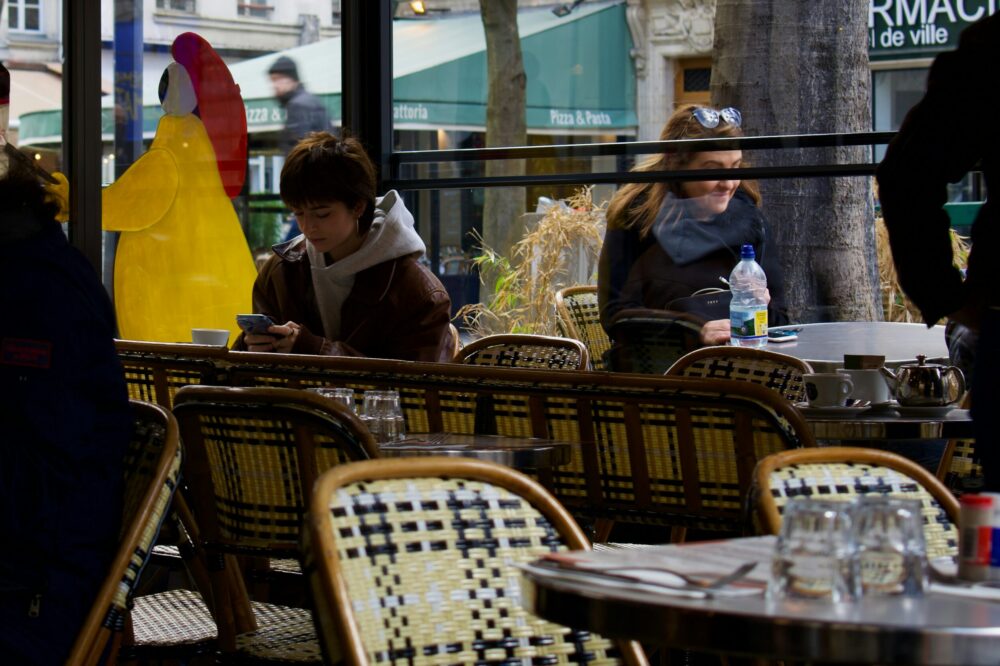 Top restaurants with live music in Paris 2026