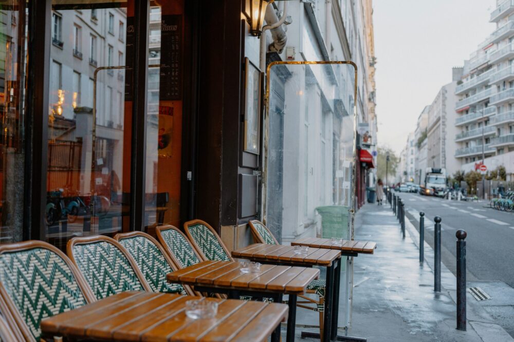 What are the best 5 star hotels in Montpellier for a romantic dinner?