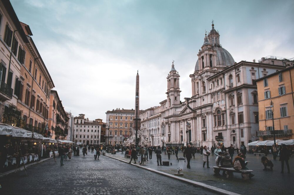 What are the best 5-star hotels in Rome for a family vacation?