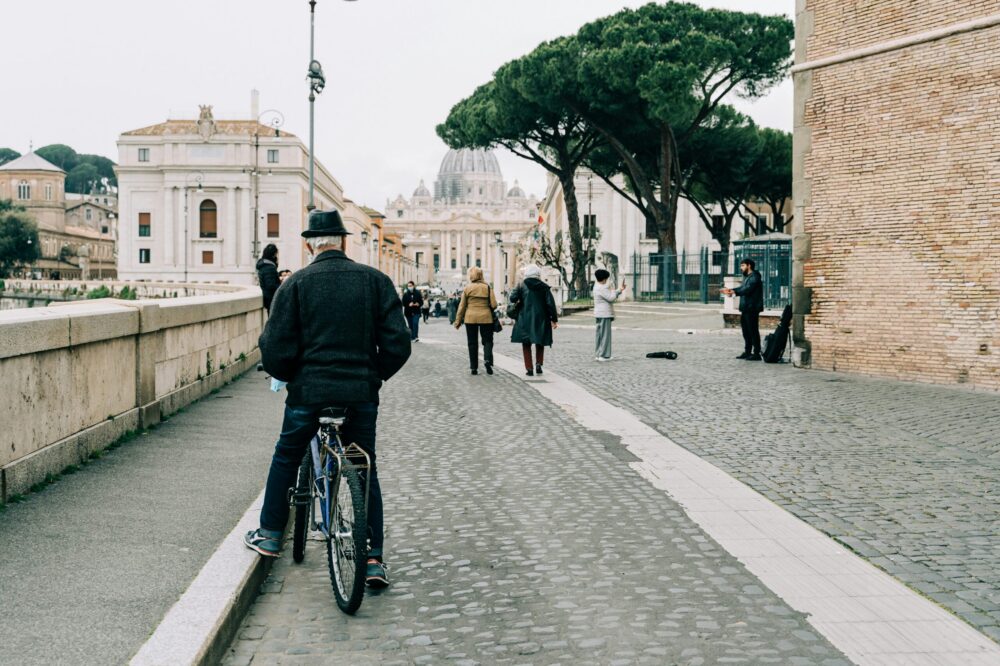 What are the best 5-star hotels in Rome for a history buff?