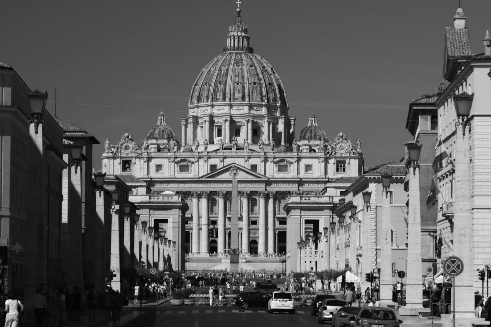 What are the best 5-star hotels in Rome for a romantic proposal?