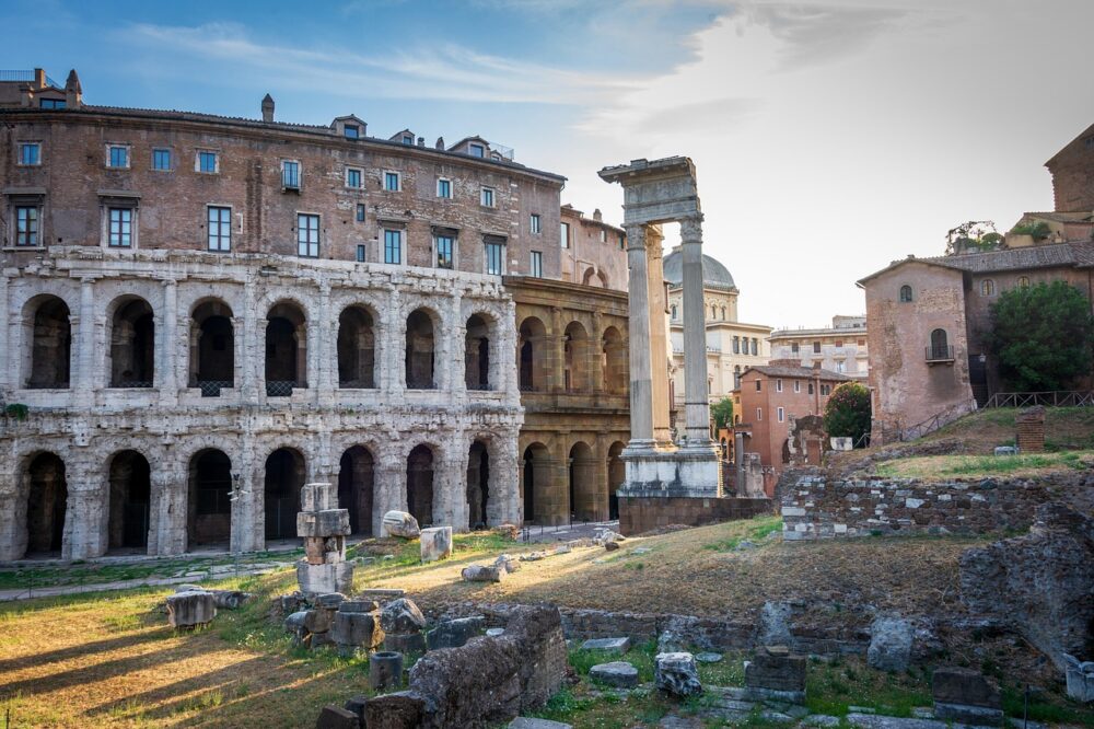 What are the best 5-star hotels in Rome for families?