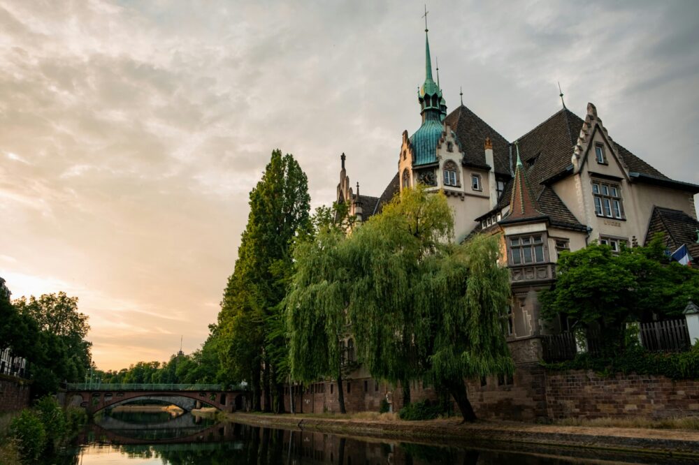 What are the best 5 star hotels in Strasbourg for a wedding?