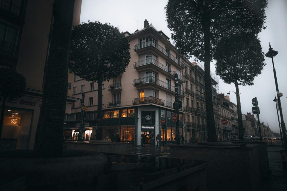 What are the best 5 star hotels in Toulouse for anniversaries?