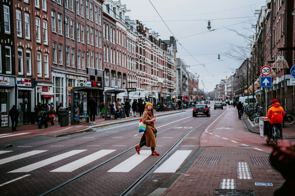 What are the best apps for students in Amsterdam?