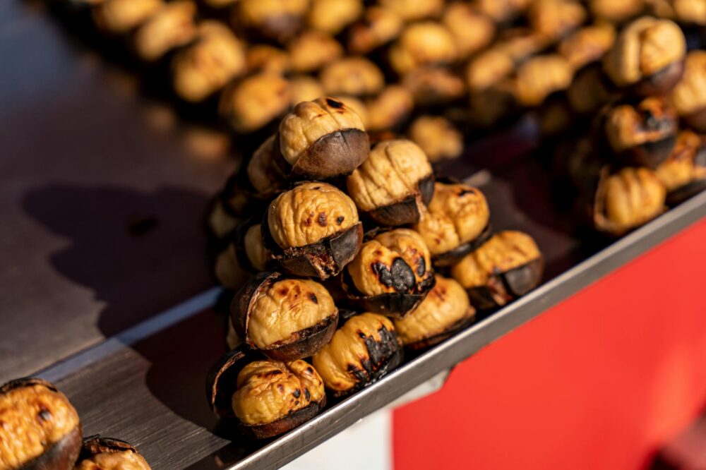 What are the best autumn markets in Paris?