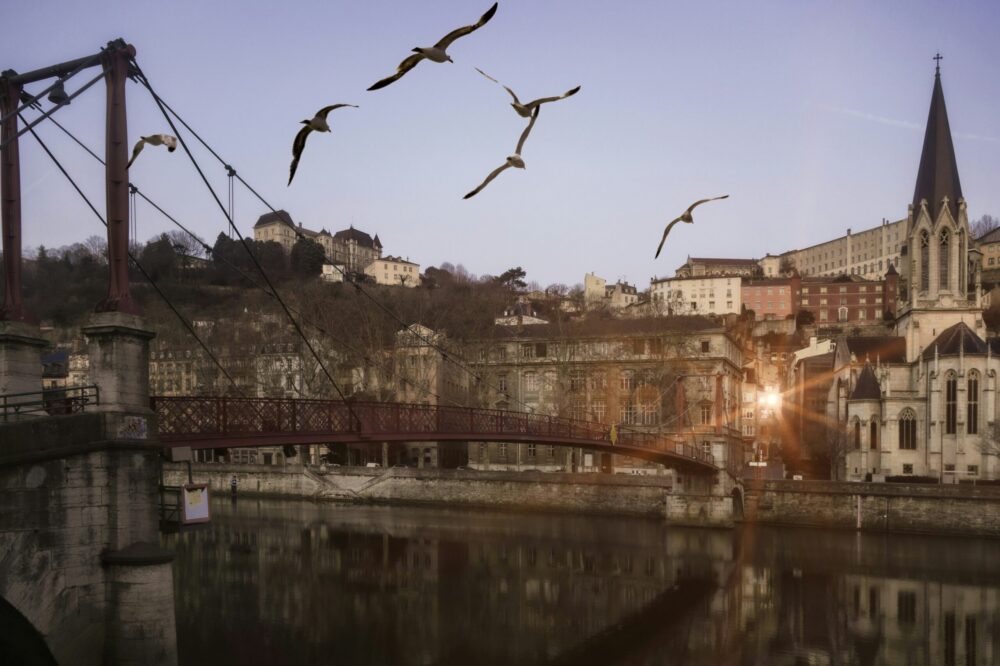 What are the best brunch spots in Lyon?