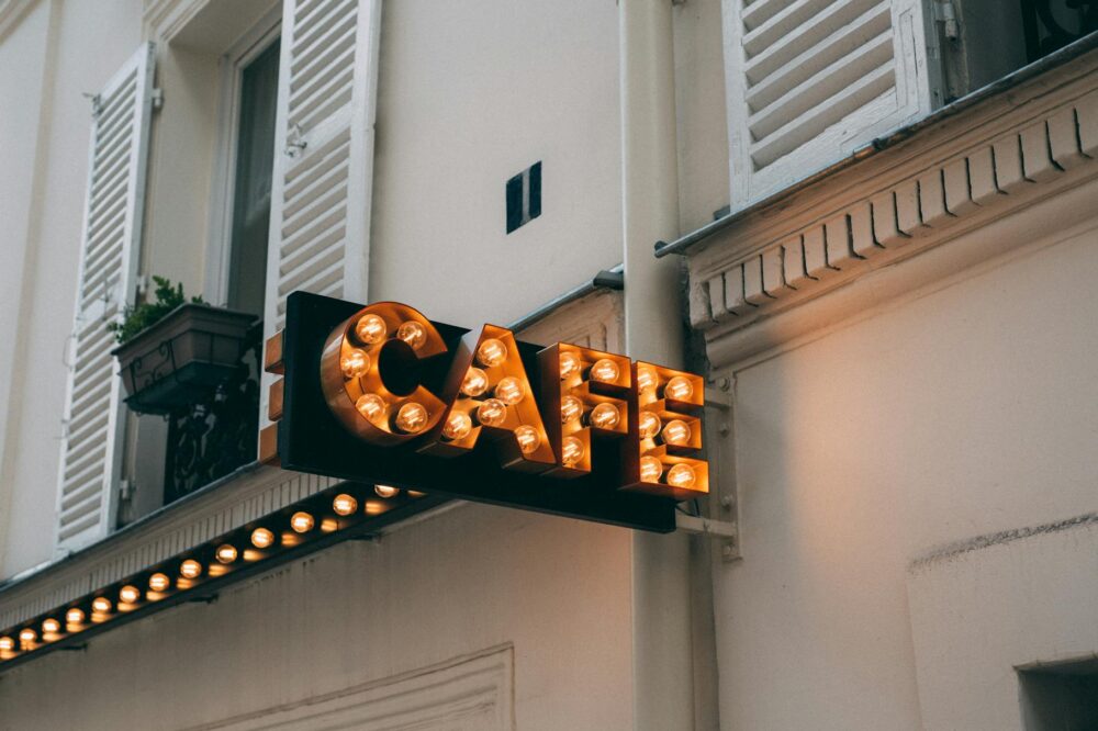What are the best brunch spots in Paris 2026?