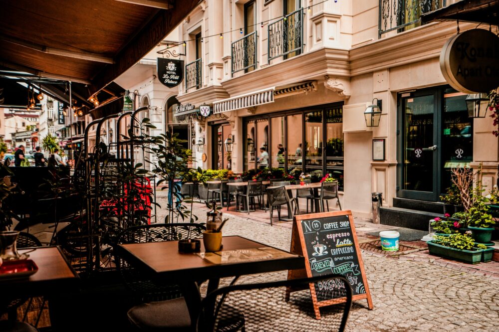 What are the best budget-friendly restaurants in Istanbul?