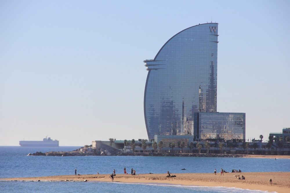 What are the best budget hotels in Barcelona for a digital nomad?
