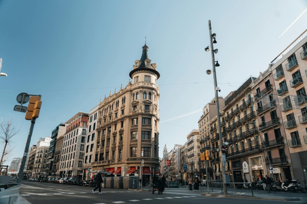 What are the best cafes in Barcelona for a digital detox in 2026?