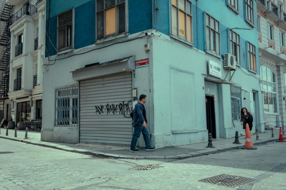 What are the best cafes in Istanbul for studying?