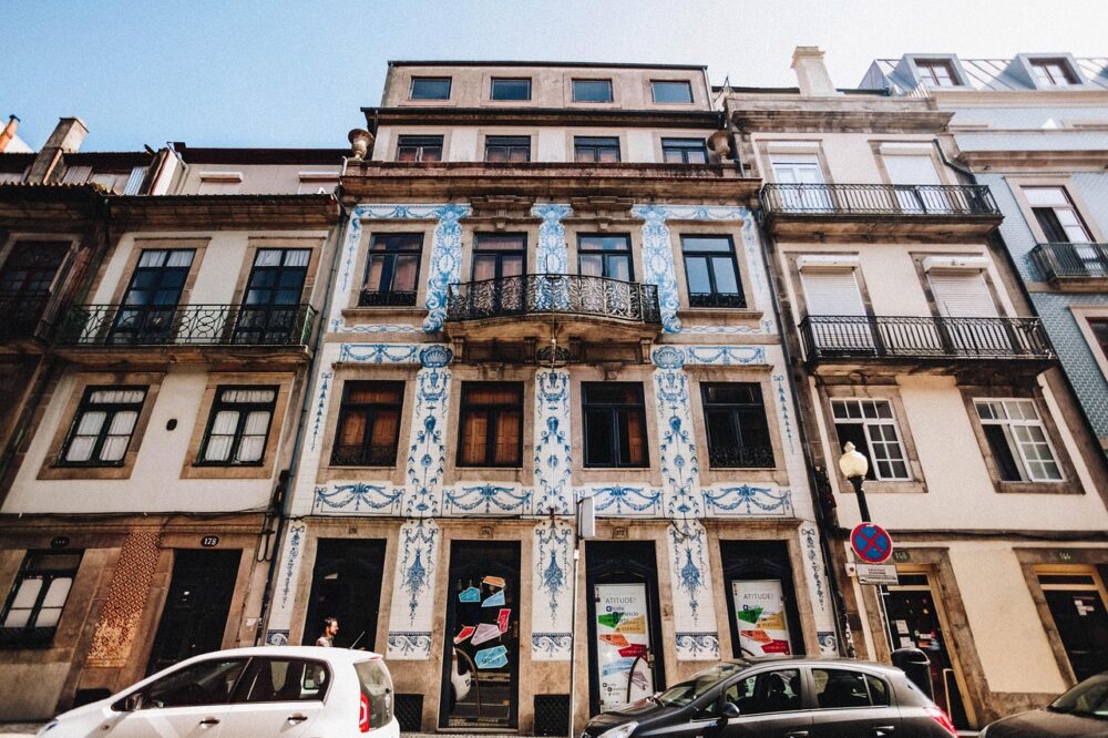 What are the best cafes in Istanbul near the Blue Mosque?