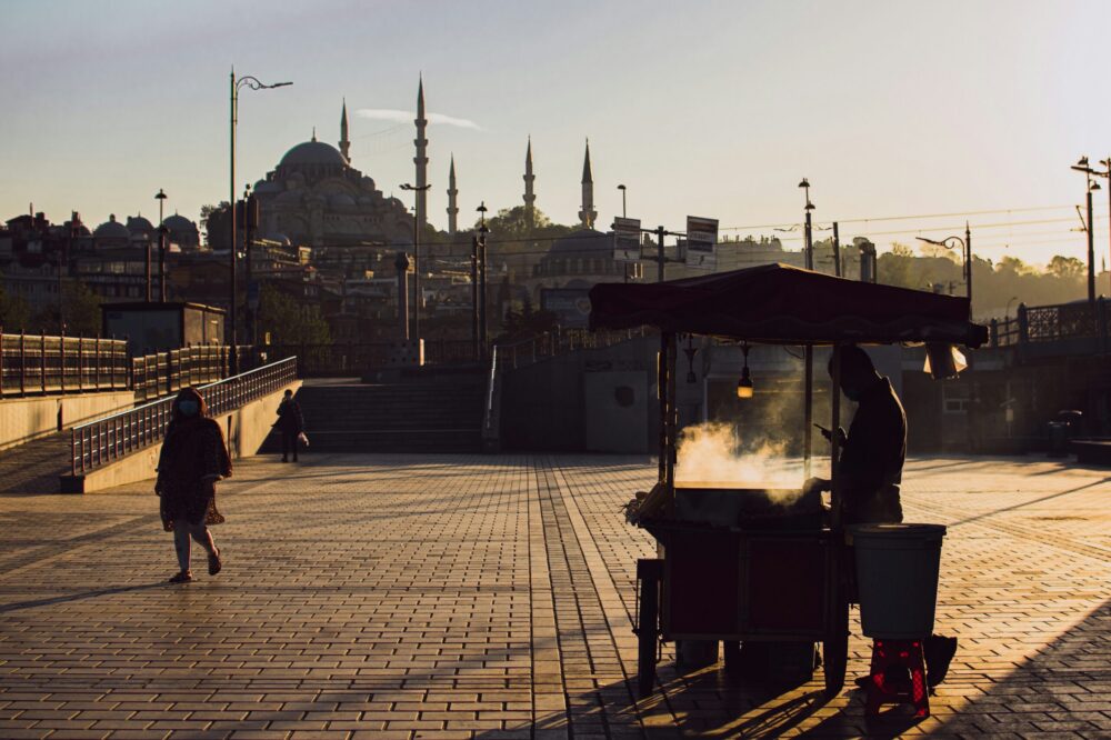 What are the best cafes in Istanbul with a view?