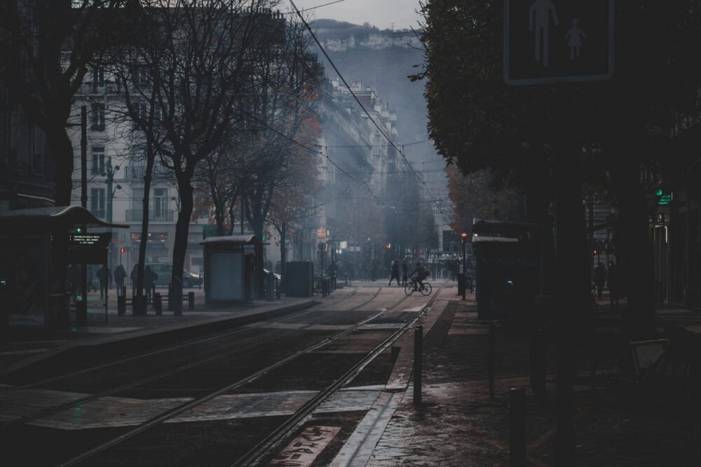 What are the best cafes in Lyon for a romantic evening in 2026?