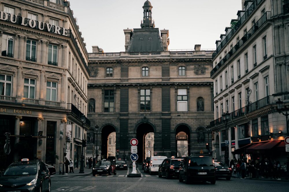 What are the best cafes in Paris for a post-dinner coffee in 2026?