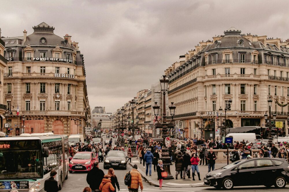 What are the best cafes in Paris for remote work in 2026?