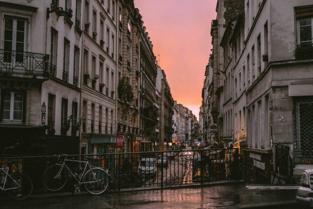 What are the best cities in France for history buffs in 2026?