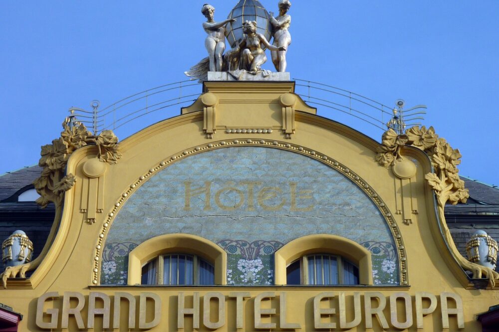 What are the best family-friendly hotels in Montpellier in 2026?