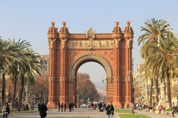 What are the best family-friendly restaurants in Barcelona for 2026?