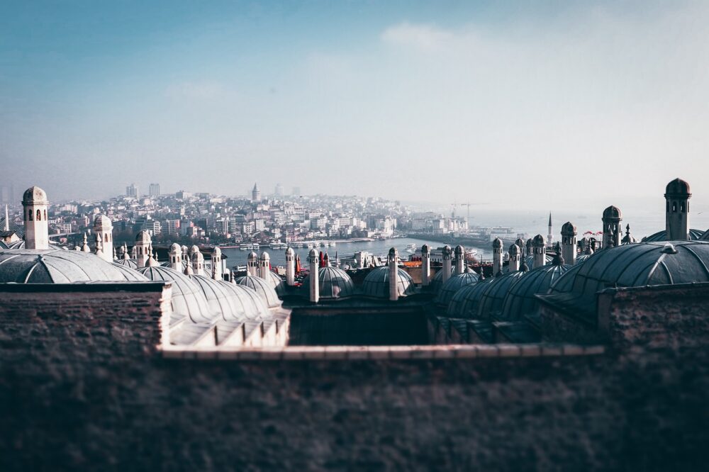 What are the best hotels in Istanbul for a New Year's Eve celebration?