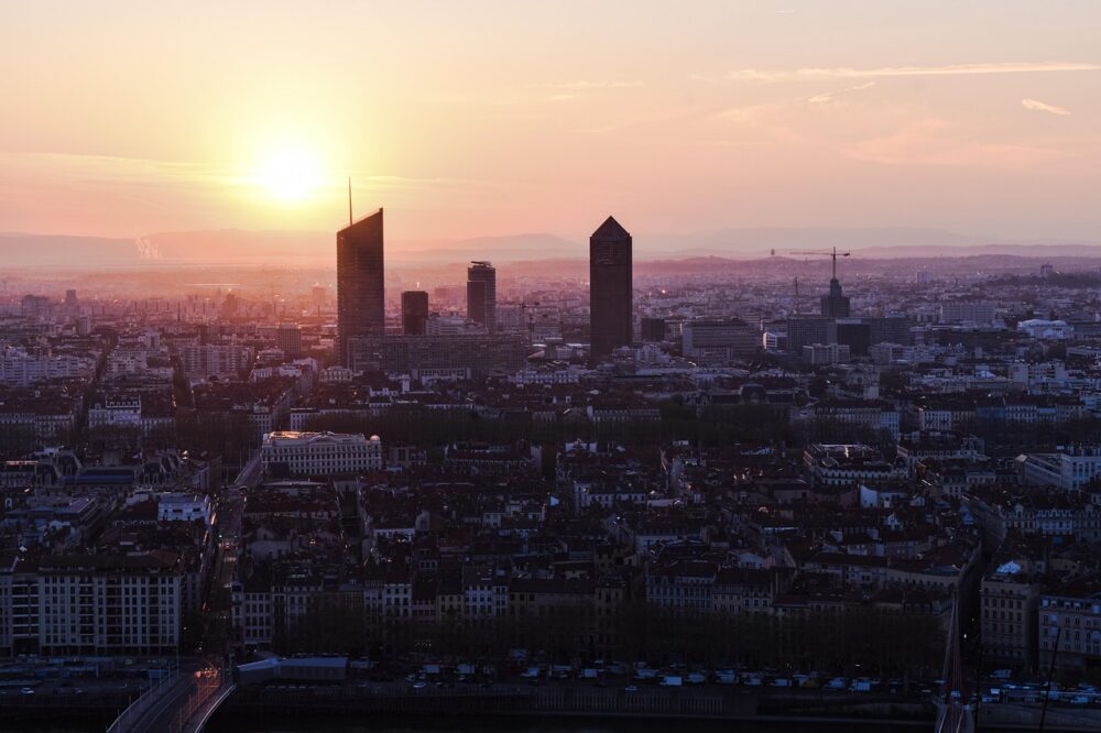 What are the best hotels in Lyon for a solo female traveler?