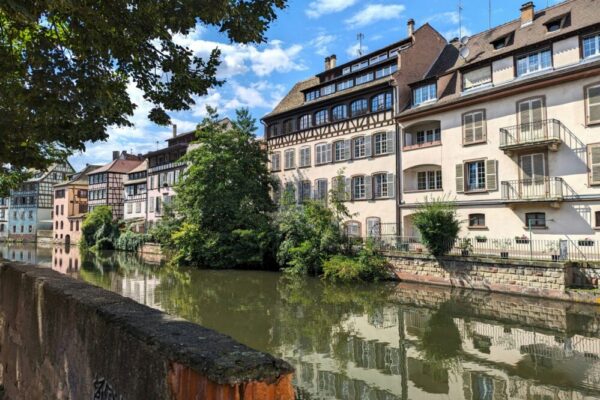 What are the best hotels in Strasbourg for a budget-friendly stay?