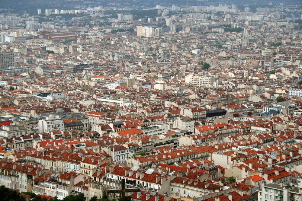 What are the best hotels near the Marseille Cathedral?