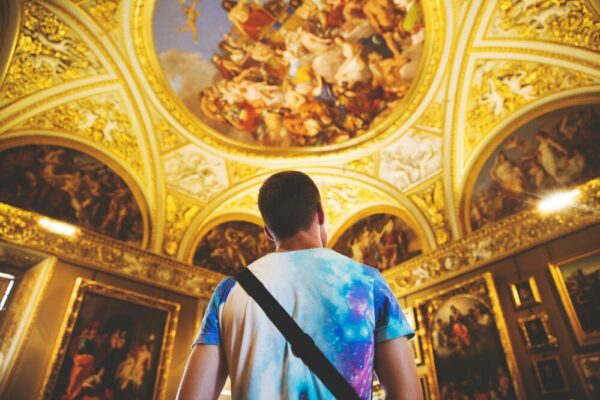 What are the best indoor activities in Florence for art lovers on a rainy day?