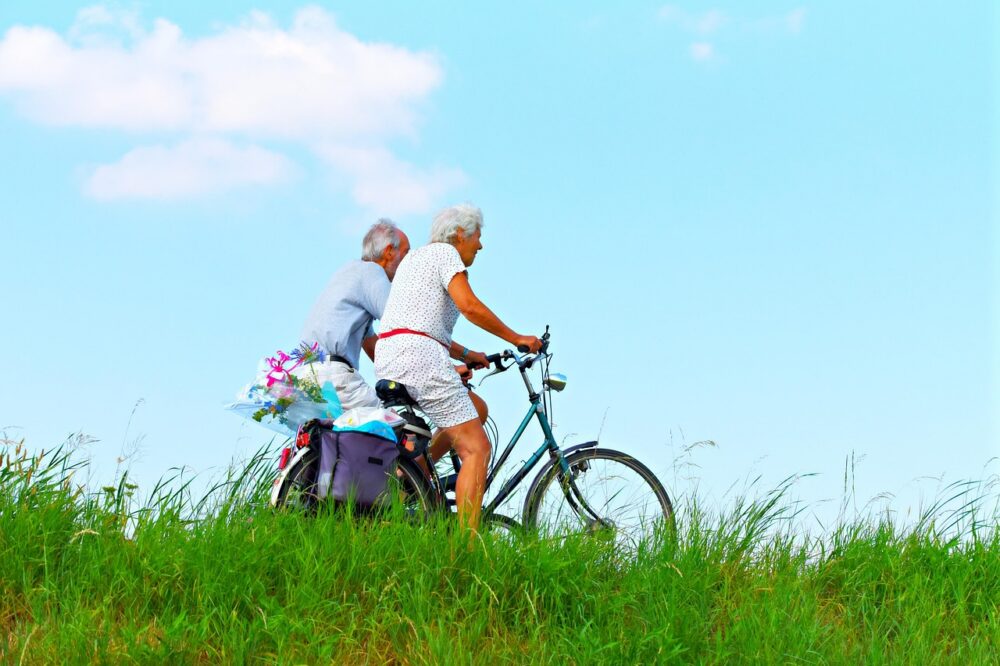 What are the best indoor activities in Florence for couples on a rainy day?