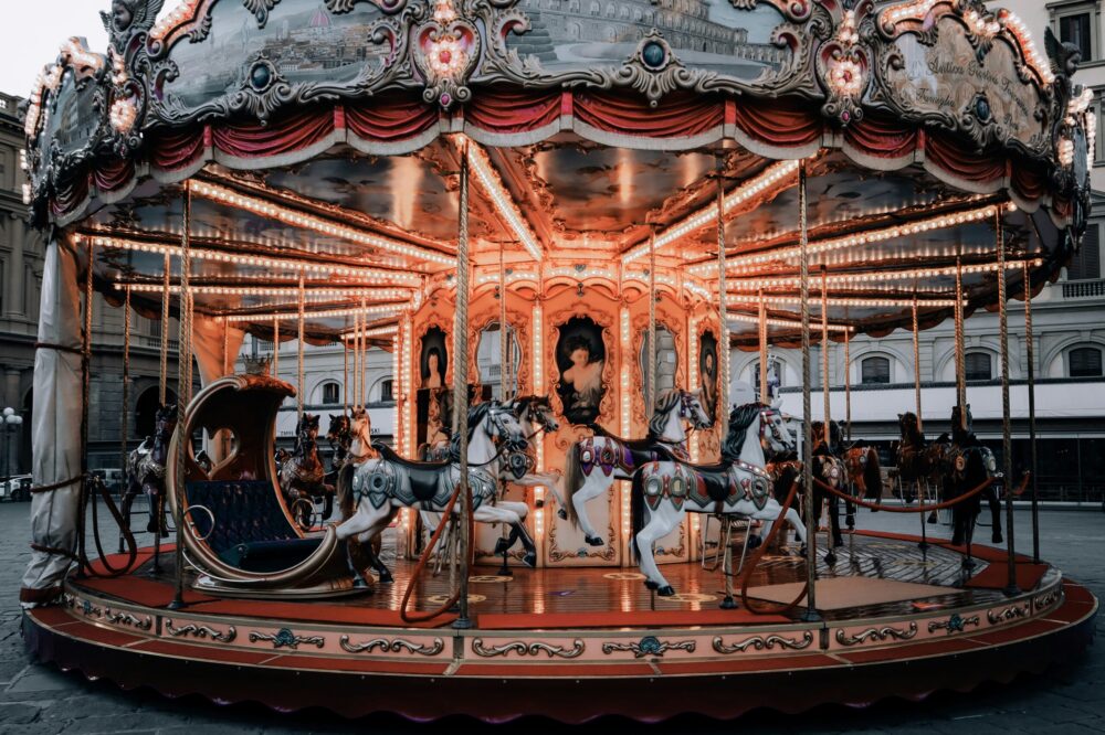 What are the best indoor activities in Florence for foodies on a rainy day?
