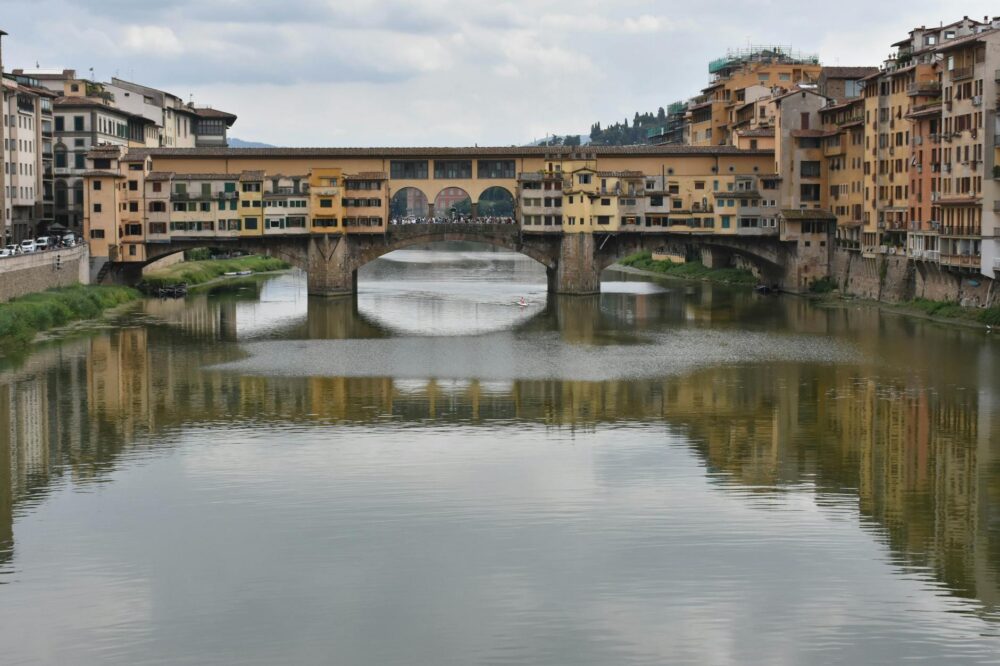 What are the best indoor activities in Florence for rainy days near the Boboli Gardens?