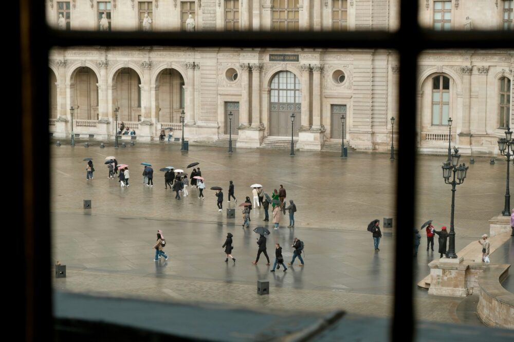 What are the best indoor activities in Paris for a rainy day with a photographer?
