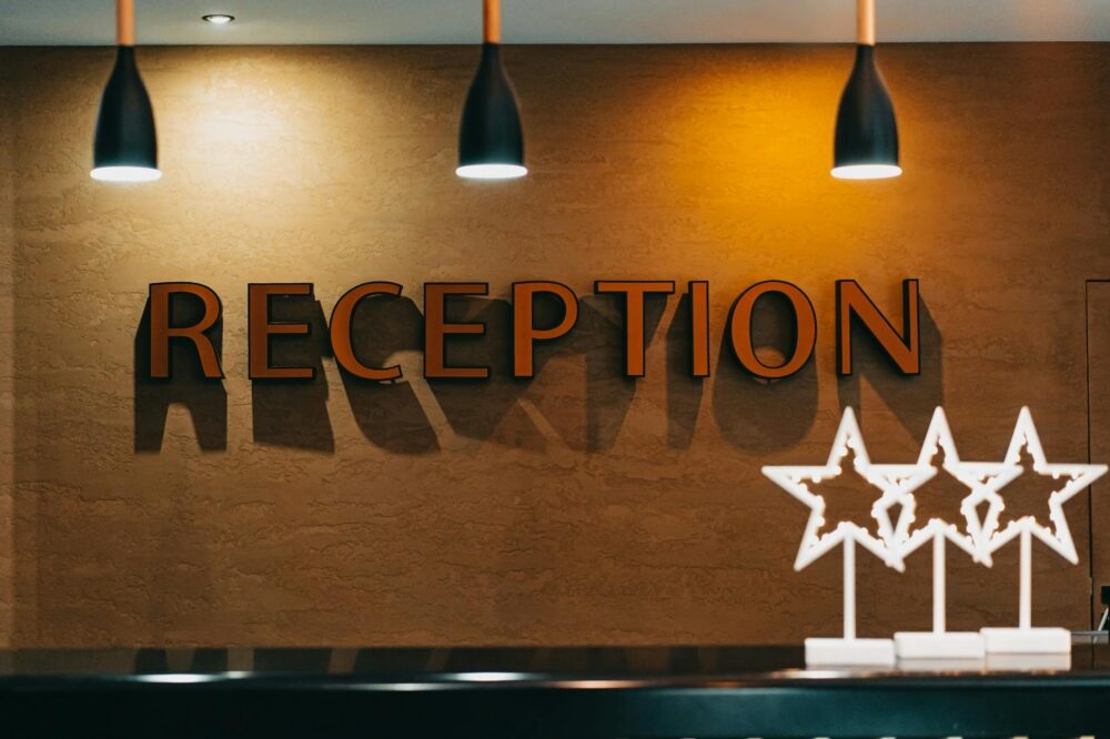 What are the best luxury hotels in Toulouse?