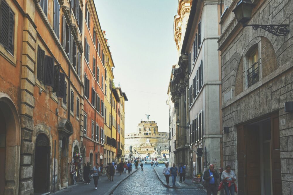 What are the best places to live in Florence for students?