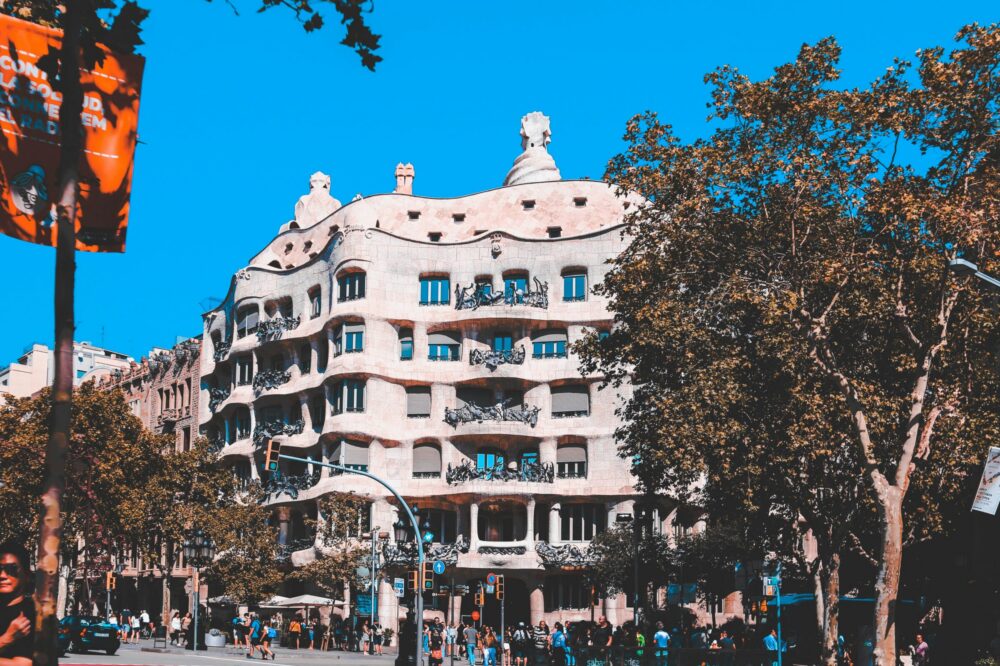 What are the best restaurants in Barcelona's Nou Barris neighborhood in 2026?