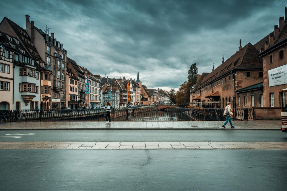 What are the best restaurants in Strasbourg for a special lunch?